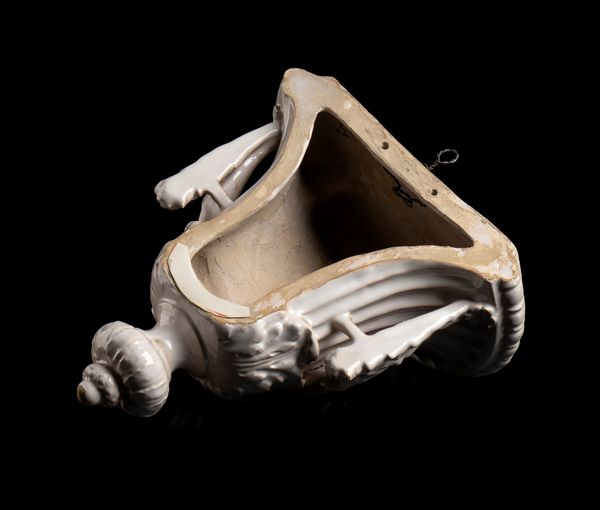 Alzata in porcellana italiana  - Asta  Arredi Antichi, Oggetti d'Arte, Curiosities con una selezione di tappeti - Associazione Nazionale - Case d'Asta italiane