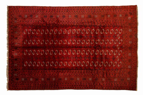 Tappeto Bukara Turkman  - Asta  Arredi Antichi, Oggetti d'Arte, Curiosities con una selezione di tappeti - Associazione Nazionale - Case d'Asta italiane