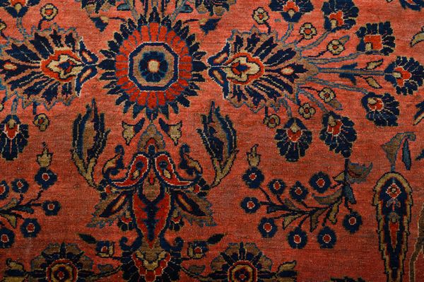 Tappeto Sarouk Americano  - Asta  Arredi Antichi, Oggetti d'Arte, Curiosities con una selezione di tappeti - Associazione Nazionale - Case d'Asta italiane