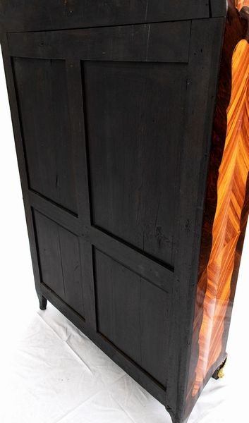 François Rübestück : Secretaire francese Luigi XV  - Asta  Arredi Antichi, Oggetti d'Arte, Curiosities con una selezione di tappeti - Associazione Nazionale - Case d'Asta italiane