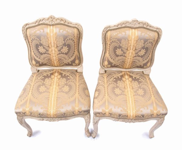 Pierre Leduc : Coppia di poltrone Francesi, Luigi XV  - Asta  Arredi Antichi, Oggetti d'Arte, Curiosities con una selezione di tappeti - Associazione Nazionale - Case d'Asta italiane