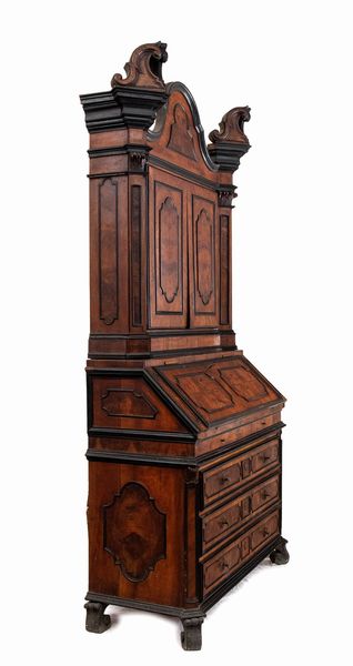 Trumeau italiano in noce con intarsi in avorio  - Asta  Arredi Antichi, Oggetti d'Arte, Curiosities con una selezione di tappeti - Associazione Nazionale - Case d'Asta italiane