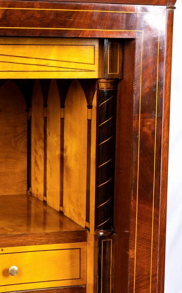 Louis Edouard Lemachard : Secretaire francese Carlo X  - Asta  Arredi Antichi, Oggetti d'Arte, Curiosities con una selezione di tappeti - Associazione Nazionale - Case d'Asta italiane