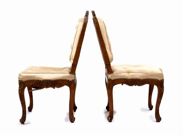 Gruppo di quattro poltrone francesi, Reggenza  - Asta  Arredi Antichi, Oggetti d'Arte, Curiosities con una selezione di tappeti - Associazione Nazionale - Case d'Asta italiane