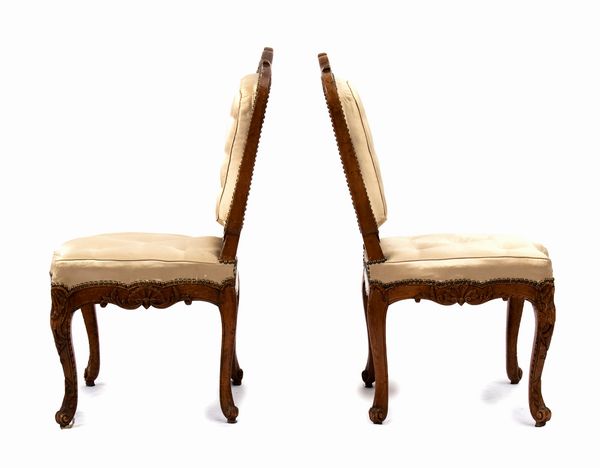 Gruppo di quattro poltrone francesi, Reggenza  - Asta  Arredi Antichi, Oggetti d'Arte, Curiosities con una selezione di tappeti - Associazione Nazionale - Case d'Asta italiane