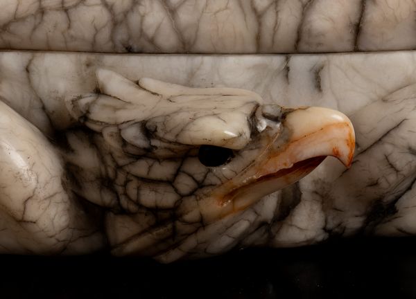 Scultura francese in alabastro  - Asta  Arredi Antichi, Oggetti d'Arte, Curiosities con una selezione di tappeti - Associazione Nazionale - Case d'Asta italiane