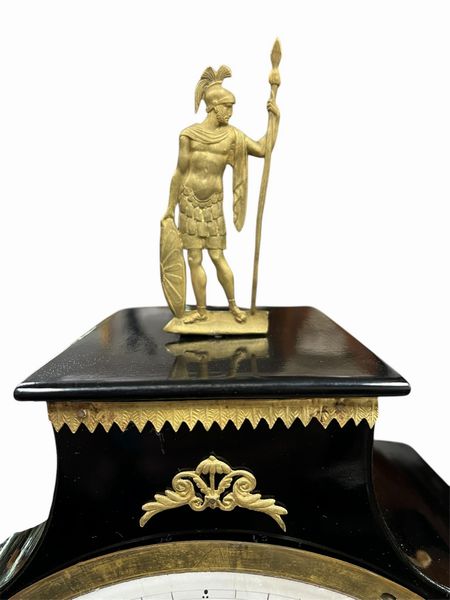 Döller in Wien : Orologio da appoggio Biedermeier viennese con automa  - Asta  Arredi Antichi, Oggetti d'Arte, Curiosities con una selezione di tappeti - Associazione Nazionale - Case d'Asta italiane