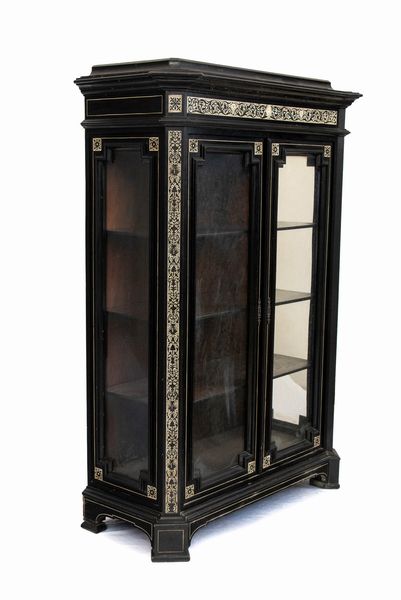 Pogliani Ferdinando : Stipo italiano intarsiato in avorio  - Asta  Arredi Antichi, Oggetti d'Arte, Curiosities con una selezione di tappeti - Associazione Nazionale - Case d'Asta italiane