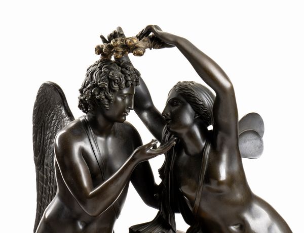 Ledure Bronzier Hémon Her : Orologio d'appoggio francese raffigurante Amore e Psiche  - Asta  Arredi Antichi, Oggetti d'Arte, Curiosities con una selezione di tappeti - Associazione Nazionale - Case d'Asta italiane