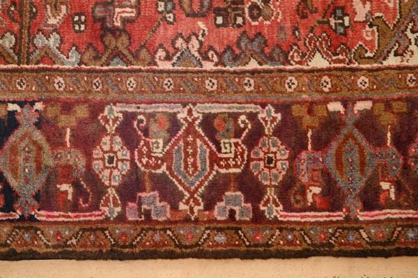 Tappeto Heriz  - Asta  Arredi Antichi, Oggetti d'Arte, Curiosities con una selezione di tappeti - Associazione Nazionale - Case d'Asta italiane