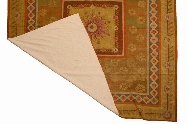 Tappeto Abusson Francese  - Asta  Arredi Antichi, Oggetti d'Arte, Curiosities con una selezione di tappeti - Associazione Nazionale - Case d'Asta italiane