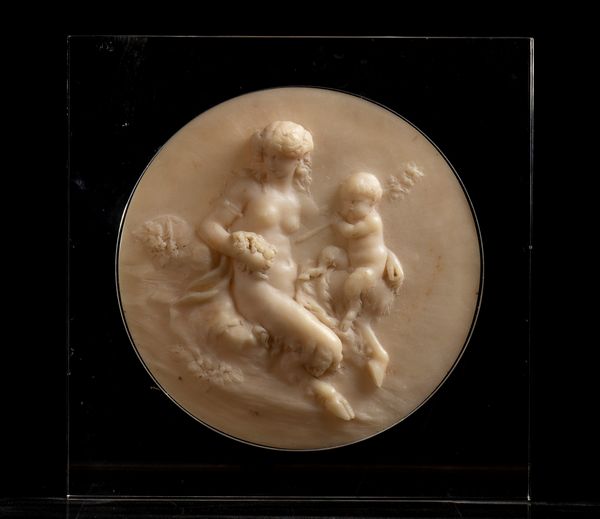 Coppia di tondi italiani in alabastro, Luigi XVI  - Asta  Arredi Antichi, Oggetti d'Arte, Curiosities con una selezione di tappeti - Associazione Nazionale - Case d'Asta italiane