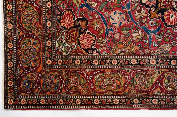 Tappeto Isfahan  - Asta  Arredi Antichi, Oggetti d'Arte, Curiosities con una selezione di tappeti - Associazione Nazionale - Case d'Asta italiane