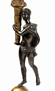 Coppia di candelabri francesi Neoclassici  - Asta  Arredi Antichi, Oggetti d'Arte, Curiosities con una selezione di tappeti - Associazione Nazionale - Case d'Asta italiane