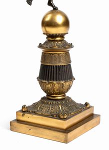 Coppia di candelabri francesi Neoclassici  - Asta  Arredi Antichi, Oggetti d'Arte, Curiosities con una selezione di tappeti - Associazione Nazionale - Case d'Asta italiane