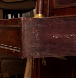 Vetrina francese in stile impero  - Asta  Arredi Antichi, Oggetti d'Arte, Curiosities con una selezione di tappeti - Associazione Nazionale - Case d'Asta italiane