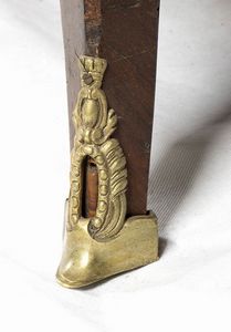 Cassettone italiano intarsiato  - Asta  Arredi Antichi, Oggetti d'Arte, Curiosities con una selezione di tappeti - Associazione Nazionale - Case d'Asta italiane