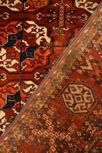 Tappeto Bukara Turkman  - Asta  Arredi Antichi, Oggetti d'Arte, Curiosities con una selezione di tappeti - Associazione Nazionale - Case d'Asta italiane