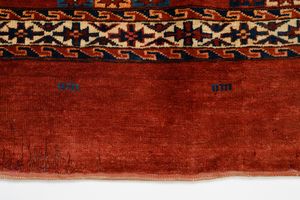 Tappeto Chuval Turkman  - Asta  Arredi Antichi, Oggetti d'Arte, Curiosities con una selezione di tappeti - Associazione Nazionale - Case d'Asta italiane