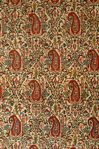 Tappeto Isfahan  - Asta  Arredi Antichi, Oggetti d'Arte, Curiosities con una selezione di tappeti - Associazione Nazionale - Case d'Asta italiane