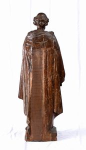 Scultura lignea raffigurante San Pietro Apostolo  - Asta  Arredi Antichi, Oggetti d'Arte, Curiosities con una selezione di tappeti - Associazione Nazionale - Case d'Asta italiane