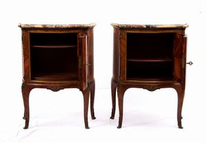 François  Linke : Coppia di mobili francesi  - Asta  Arredi Antichi, Oggetti d'Arte, Curiosities con una selezione di tappeti - Associazione Nazionale - Case d'Asta italiane