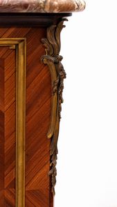 François  Linke : Coppia di mobili francesi  - Asta  Arredi Antichi, Oggetti d'Arte, Curiosities con una selezione di tappeti - Associazione Nazionale - Case d'Asta italiane