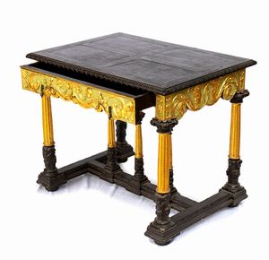 Tavolo da centro Luigi XVI Italiano  - Asta  Arredi Antichi, Oggetti d'Arte, Curiosities con una selezione di tappeti - Associazione Nazionale - Case d'Asta italiane