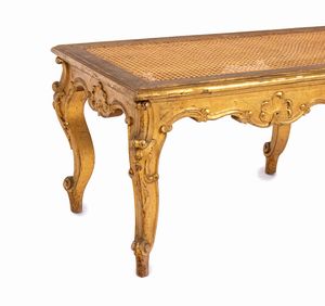 Panchetto Luigi XVI italiano dorato  - Asta  Arredi Antichi, Oggetti d'Arte, Curiosities con una selezione di tappeti - Associazione Nazionale - Case d'Asta italiane