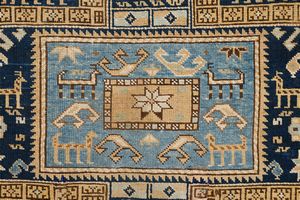 Tappeto Shirvan Caucaso  - Asta  Arredi Antichi, Oggetti d'Arte, Curiosities con una selezione di tappeti - Associazione Nazionale - Case d'Asta italiane