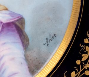 Due piatti francesi in porcellana di Sevres  - Asta  Arredi Antichi, Oggetti d'Arte, Curiosities con una selezione di tappeti - Associazione Nazionale - Case d'Asta italiane