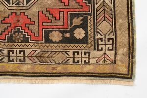 Tappeto Lezghi  - Asta  Arredi Antichi, Oggetti d'Arte, Curiosities con una selezione di tappeti - Associazione Nazionale - Case d'Asta italiane