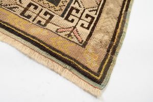 Tappeto Lezghi  - Asta  Arredi Antichi, Oggetti d'Arte, Curiosities con una selezione di tappeti - Associazione Nazionale - Case d'Asta italiane