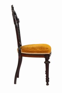 Gruppo di quattro sedie e divano Luigi Filippo francese  - Asta  Arredi Antichi, Oggetti d'Arte, Curiosities con una selezione di tappeti - Associazione Nazionale - Case d'Asta italiane