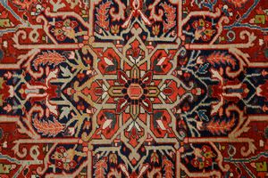 Tappeto Heriz  - Asta  Arredi Antichi, Oggetti d'Arte, Curiosities con una selezione di tappeti - Associazione Nazionale - Case d'Asta italiane