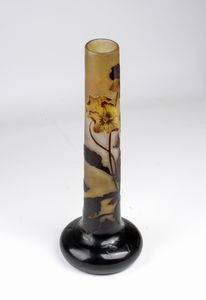 (attribuito a) Émile Gallé : Vaso cilindrico  - Asta  Arredi Antichi, Oggetti d'Arte, Curiosities con una selezione di tappeti - Associazione Nazionale - Case d'Asta italiane