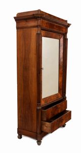 Armadio francese Carlo X  - Asta  Arredi Antichi, Oggetti d'Arte, Curiosities con una selezione di tappeti - Associazione Nazionale - Case d'Asta italiane