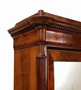 Armadio francese Carlo X  - Asta  Arredi Antichi, Oggetti d'Arte, Curiosities con una selezione di tappeti - Associazione Nazionale - Case d'Asta italiane