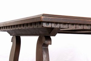 Tavolo italiano a capretta  - Asta  Arredi Antichi, Oggetti d'Arte, Curiosities con una selezione di tappeti - Associazione Nazionale - Case d'Asta italiane