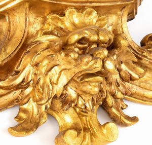 Gruppo di fregi italiani dorati  - Asta  Arredi Antichi, Oggetti d'Arte, Curiosities con una selezione di tappeti - Associazione Nazionale - Case d'Asta italiane