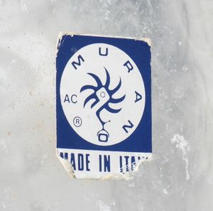 Coppia di decanter in vetro di Murano  - Asta  Arredi Antichi, Oggetti d'Arte, Curiosities con una selezione di tappeti - Associazione Nazionale - Case d'Asta italiane