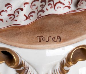 Tosca : Coppia di figure italiane in porcellana  - Asta  Arredi Antichi, Oggetti d'Arte, Curiosities con una selezione di tappeti - Associazione Nazionale - Case d'Asta italiane