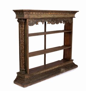 Libreria dipinta italiana Luigi XVI  - Asta  Arredi Antichi, Oggetti d'Arte, Curiosities con una selezione di tappeti - Associazione Nazionale - Case d'Asta italiane