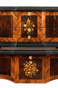 Carillon reuge edizione limitata 048/200  - Asta  Arredi Antichi, Oggetti d'Arte, Curiosities con una selezione di tappeti - Associazione Nazionale - Case d'Asta italiane