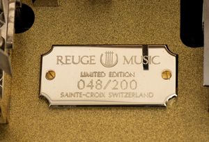 Carillon reuge edizione limitata 048/200  - Asta  Arredi Antichi, Oggetti d'Arte, Curiosities con una selezione di tappeti - Associazione Nazionale - Case d'Asta italiane