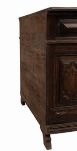 Credenza italiana Luigi XIV  - Asta  Arredi Antichi, Oggetti d'Arte, Curiosities con una selezione di tappeti - Associazione Nazionale - Case d'Asta italiane