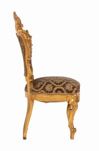 Gruppo di sei sedie Luigi XVI italiane dorate  - Asta  Arredi Antichi, Oggetti d'Arte, Curiosities con una selezione di tappeti - Associazione Nazionale - Case d'Asta italiane
