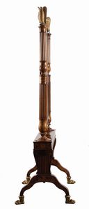 Specchiera italiana in stile impero  - Asta  Arredi Antichi, Oggetti d'Arte, Curiosities con una selezione di tappeti - Associazione Nazionale - Case d'Asta italiane