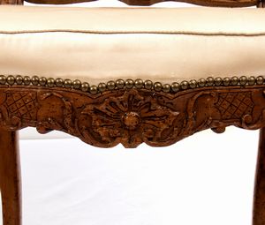 Gruppo di quattro poltrone francesi, Reggenza  - Asta  Arredi Antichi, Oggetti d'Arte, Curiosities con una selezione di tappeti - Associazione Nazionale - Case d'Asta italiane