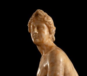 Scultura italiana in alabastro raffigurante Arianna e la Pantera  - Asta  Arredi Antichi, Oggetti d'Arte, Curiosities con una selezione di tappeti - Associazione Nazionale - Case d'Asta italiane